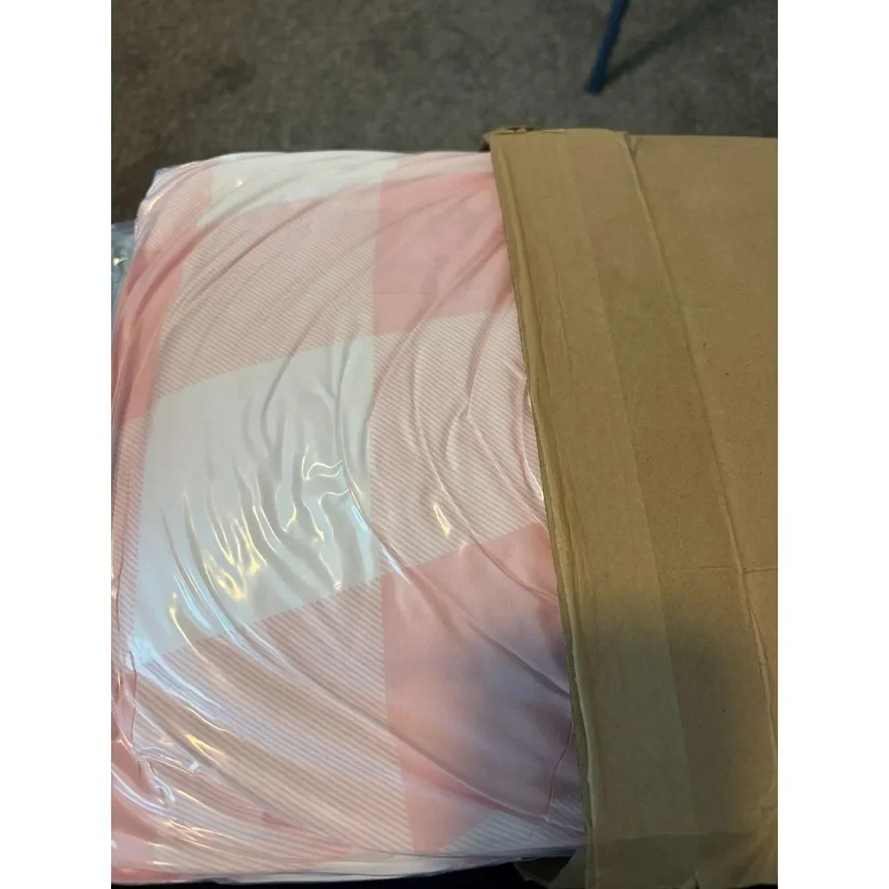 WAKE IN A CLOUD 3 pc full size bedding pink plaid